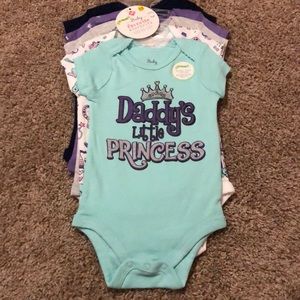 Pack of 5 onesies